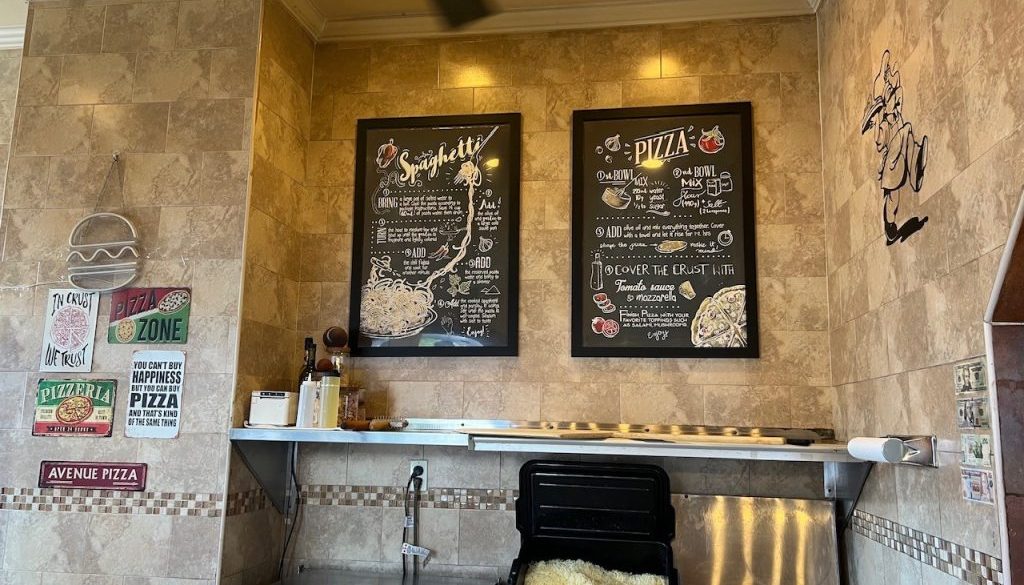 AvenUe Pizza in Bensonhuhrst, Brooklyn is a mom and pop shop that makes terrific pizza as well as pasta dishes.