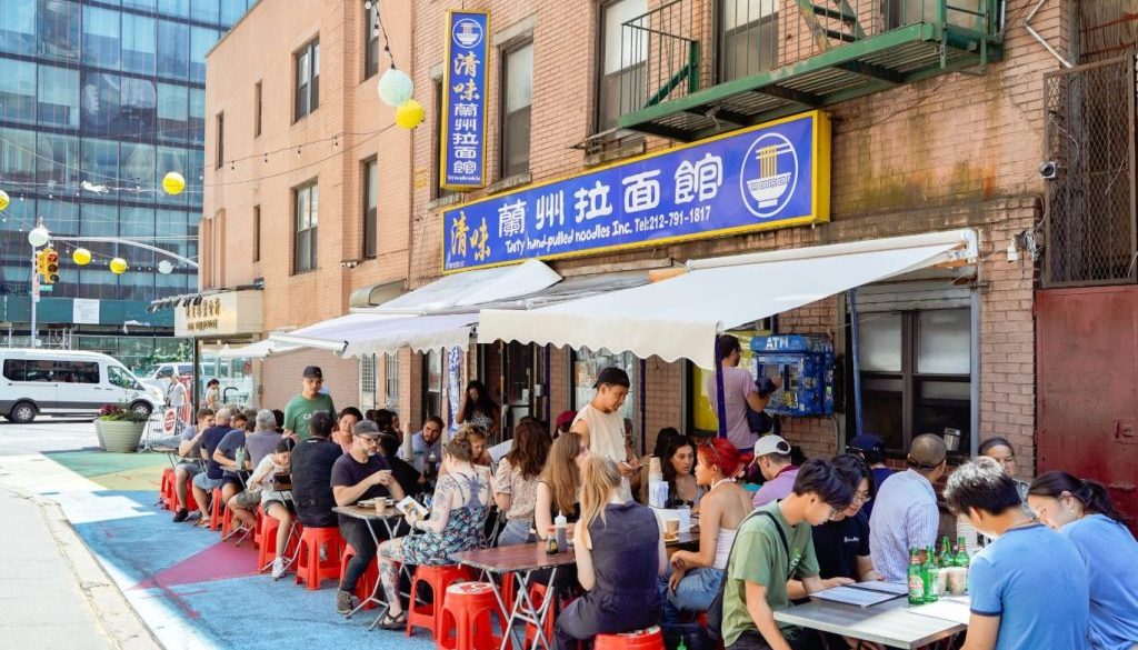 Tasty Hand Pulled Noodles on Doyers Street in Chinatown
