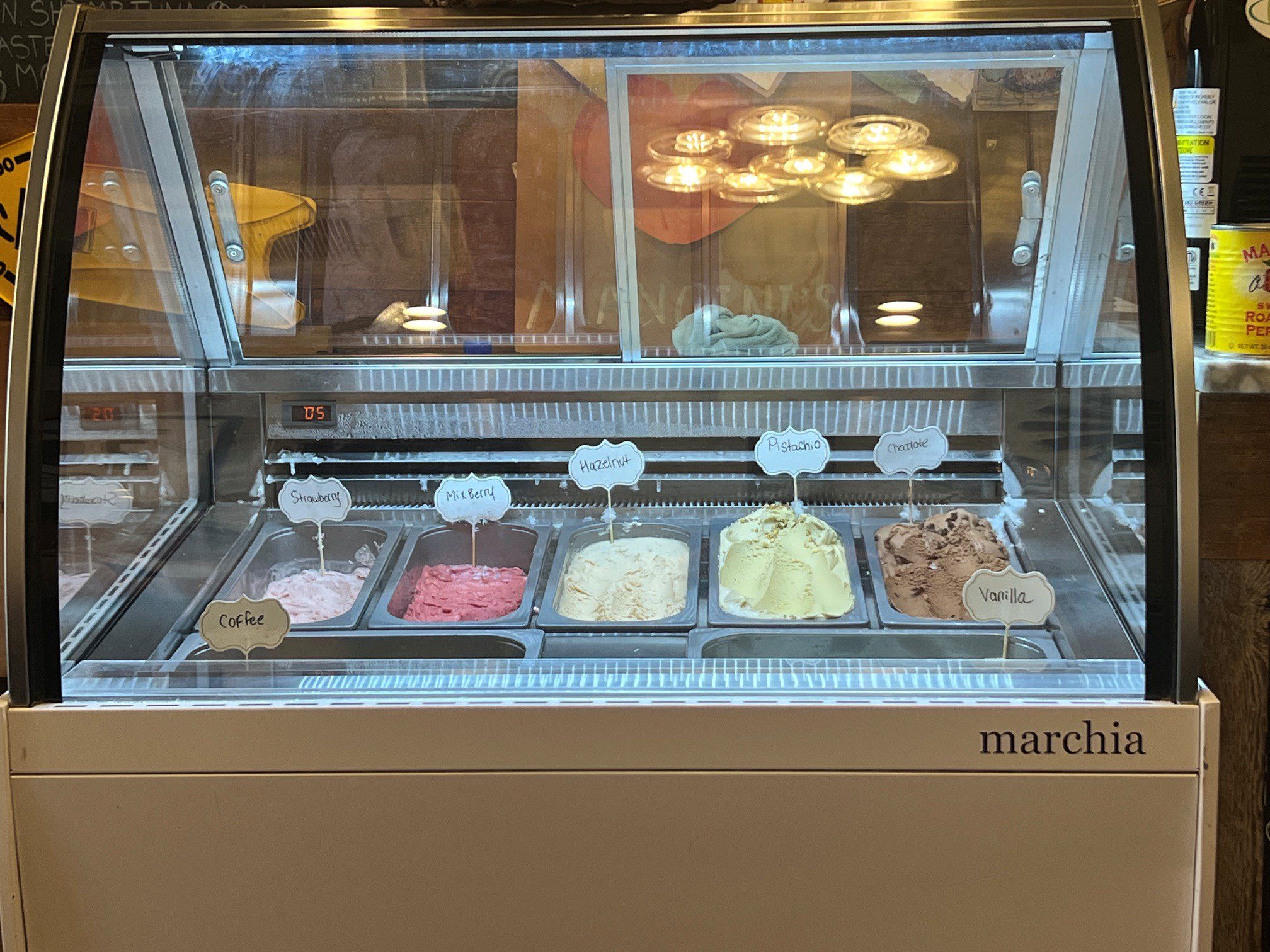After dinner, it was time for some gelato at Mancini's